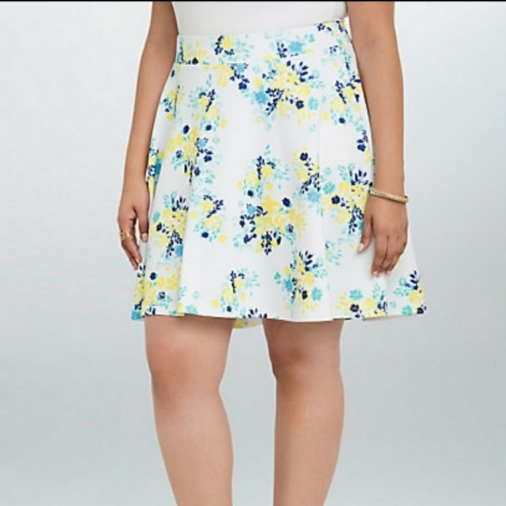 Torrid White and Yellow and Teal Scuba  Skater Skirt.